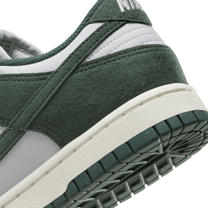 Women's Nike Dunk Low "Vintage Green"