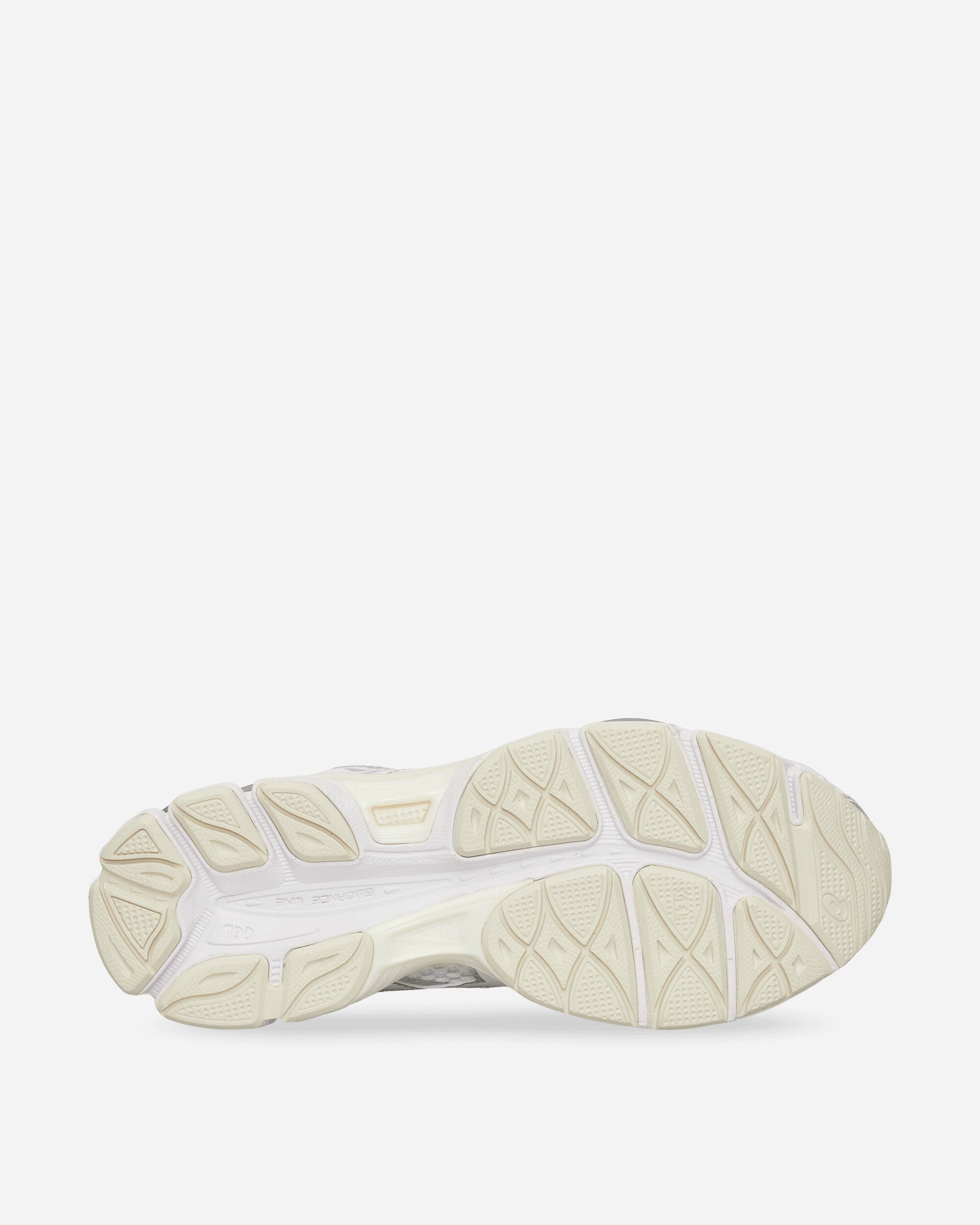 GEL-Cumulus 16 Sneakers White