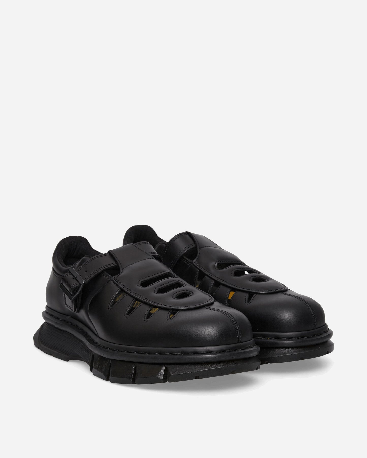 Qubist Fisherman Shoes Black