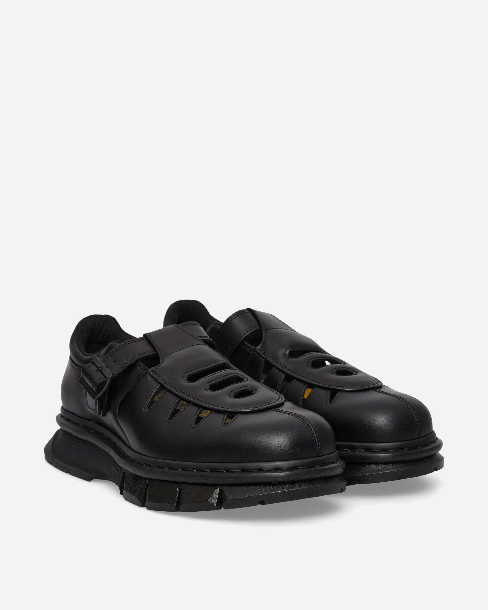 Qubist Fisherman Shoes Black