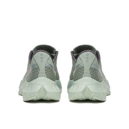 Saucony Men’s Endorphin Pro 4 Iceberg/Carbon