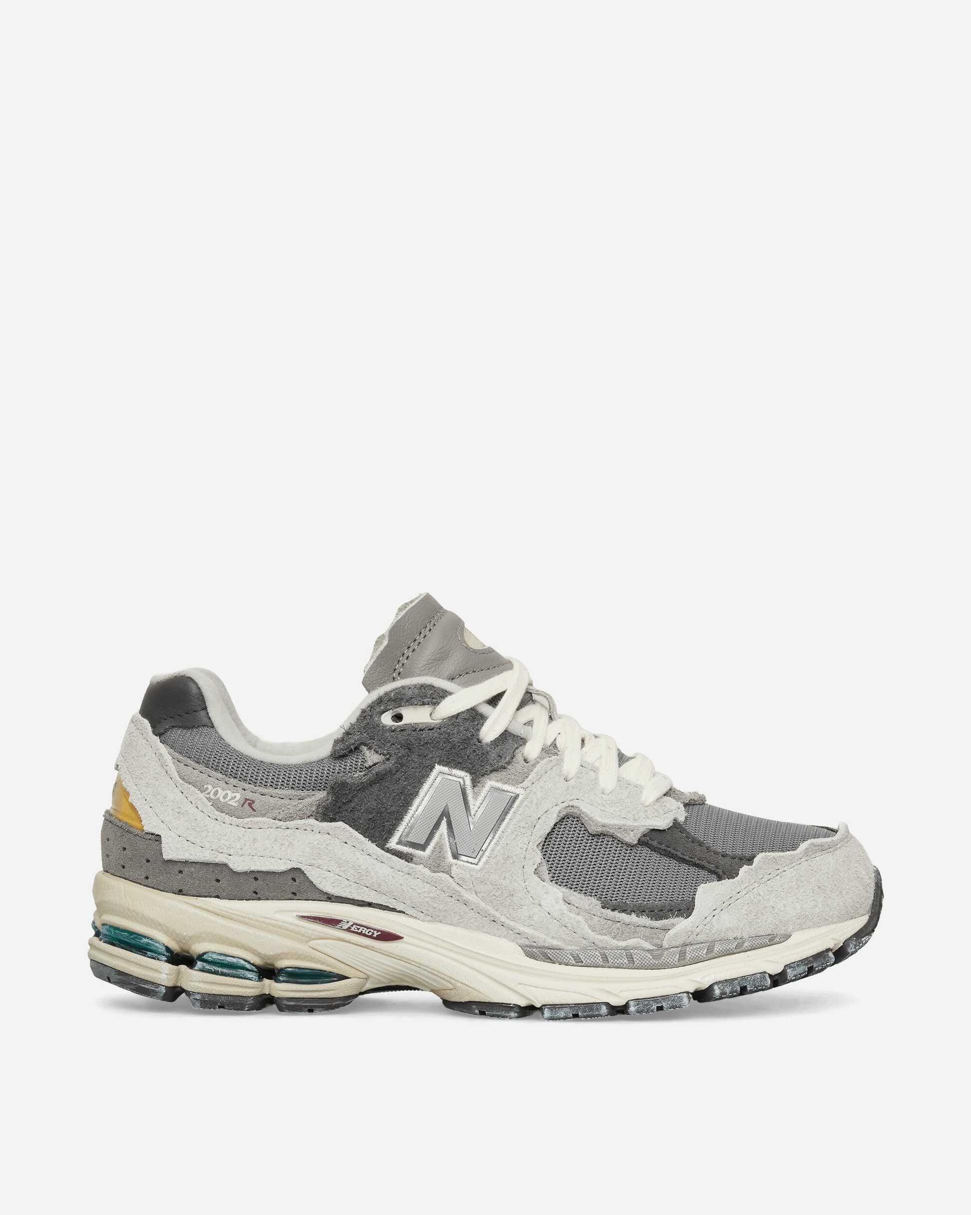 2002R Protection Pack Sneakers Rain Cloud / Magnet