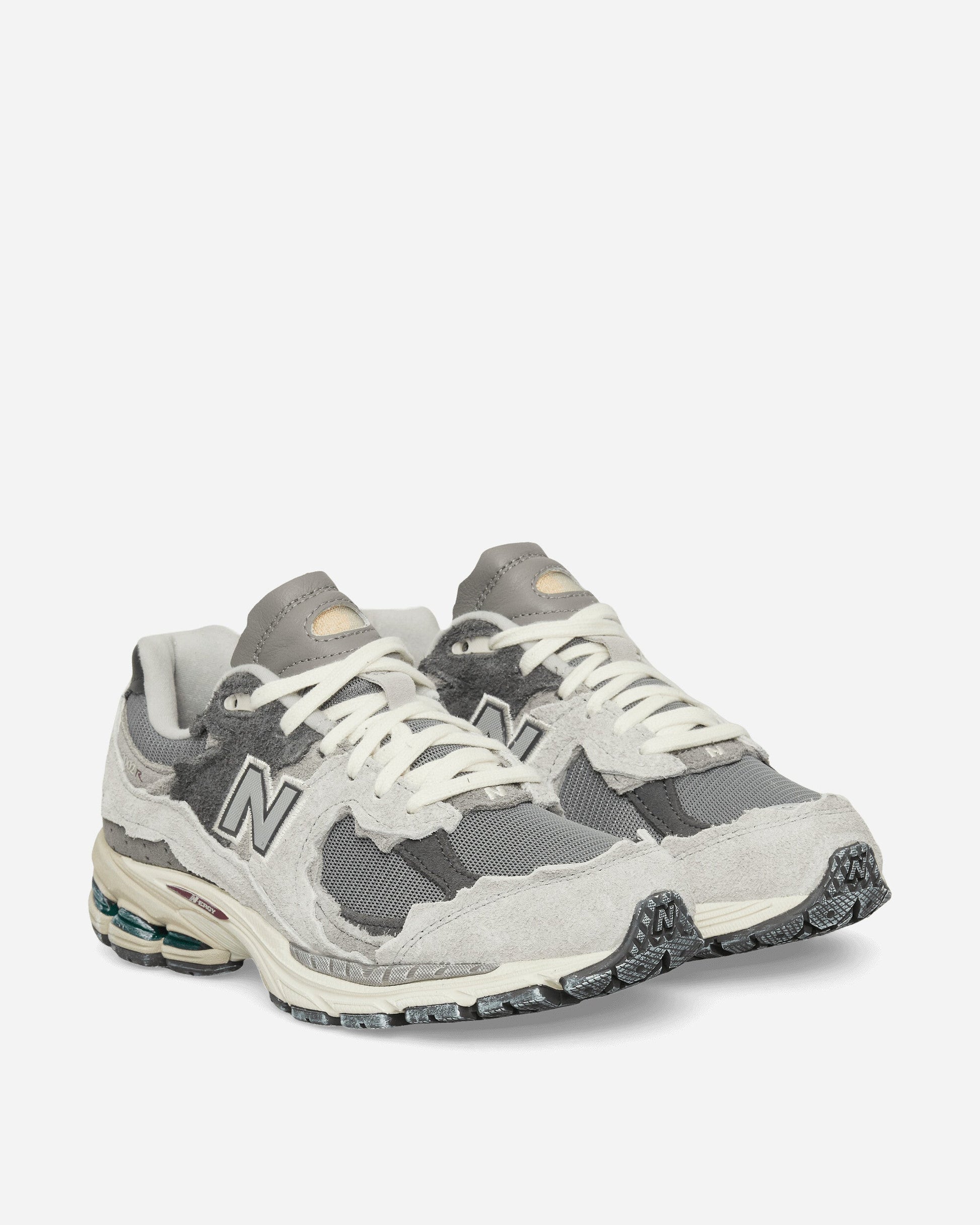 2002R Protection Pack Sneakers Rain Cloud / Magnet
