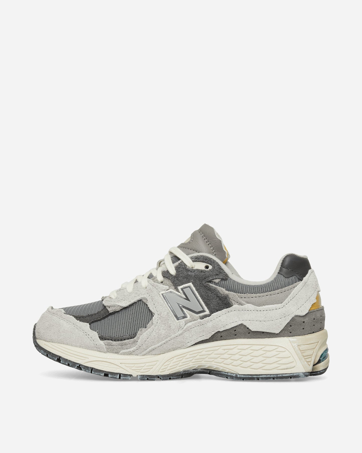 2002R Protection Pack Sneakers Rain Cloud / Magnet