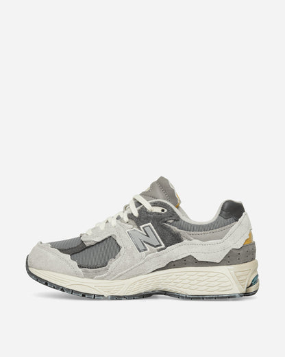 2002R Protection Pack Sneakers Rain Cloud / Magnet