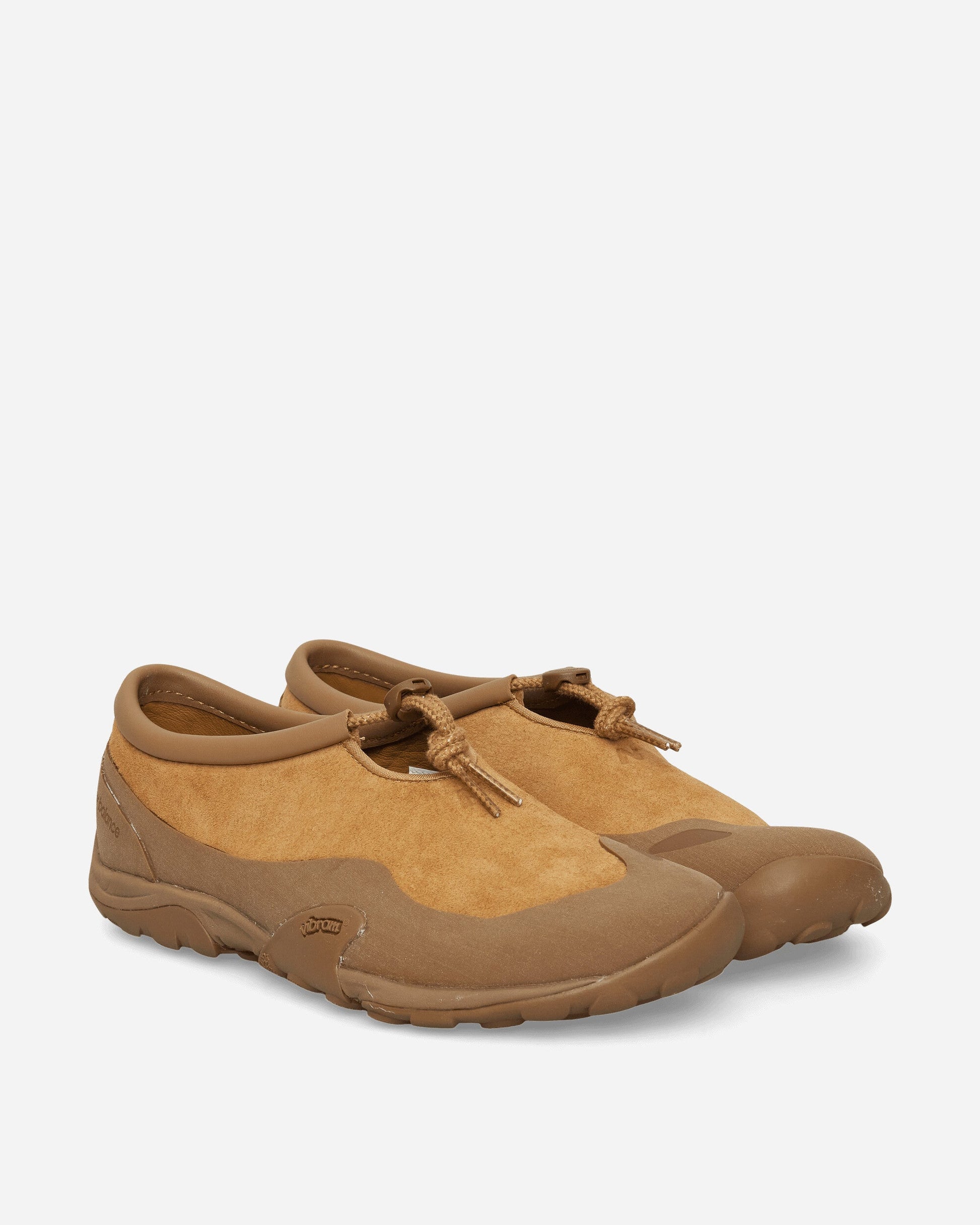 MT10T Sneakers Stucco