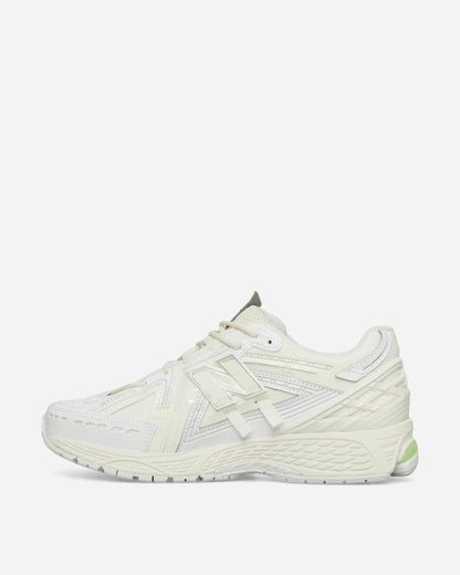 1906A Sneakers White / Mint Flash / Silver Metallic