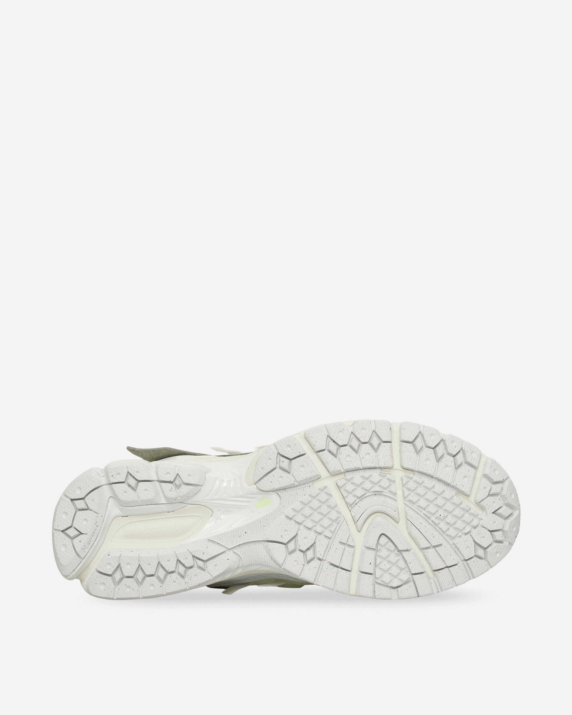 1906A Sneakers White / Mint Flash / Silver Metallic