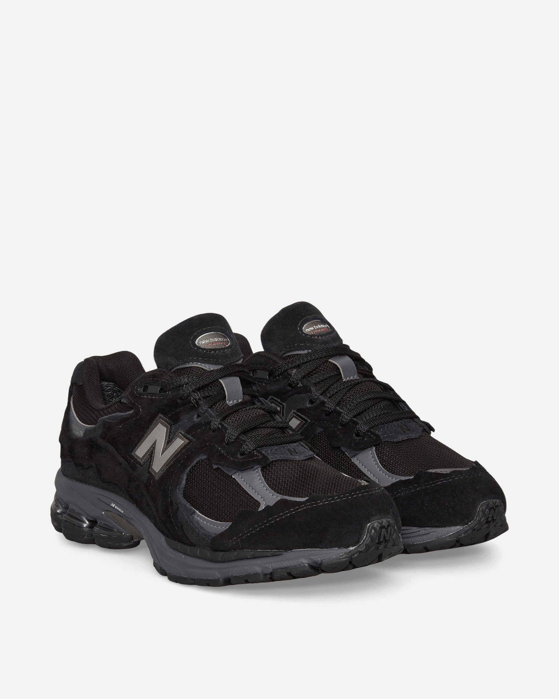 2002DX Sneakers Black / Magnet