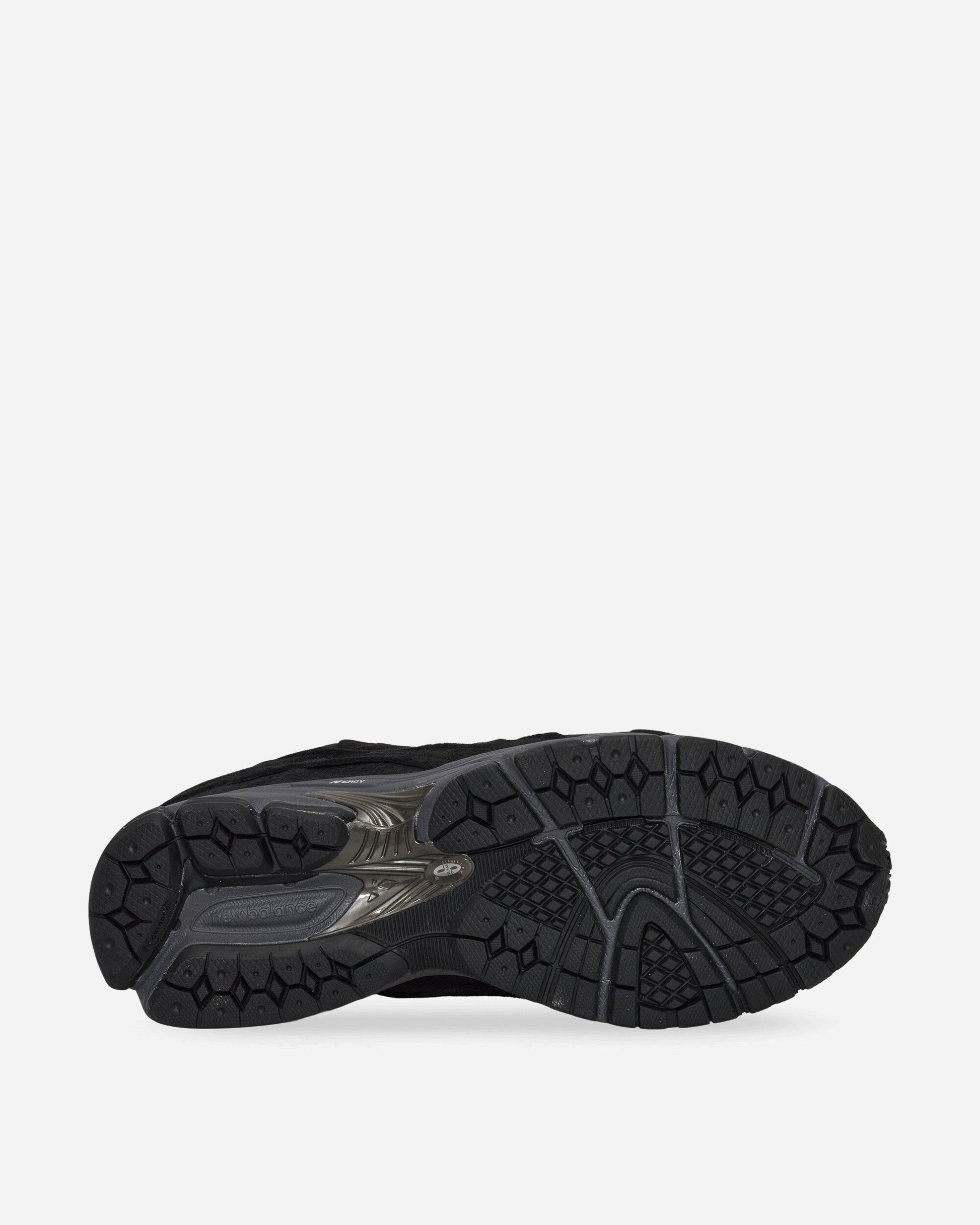 2002DX Sneakers Black / Magnet