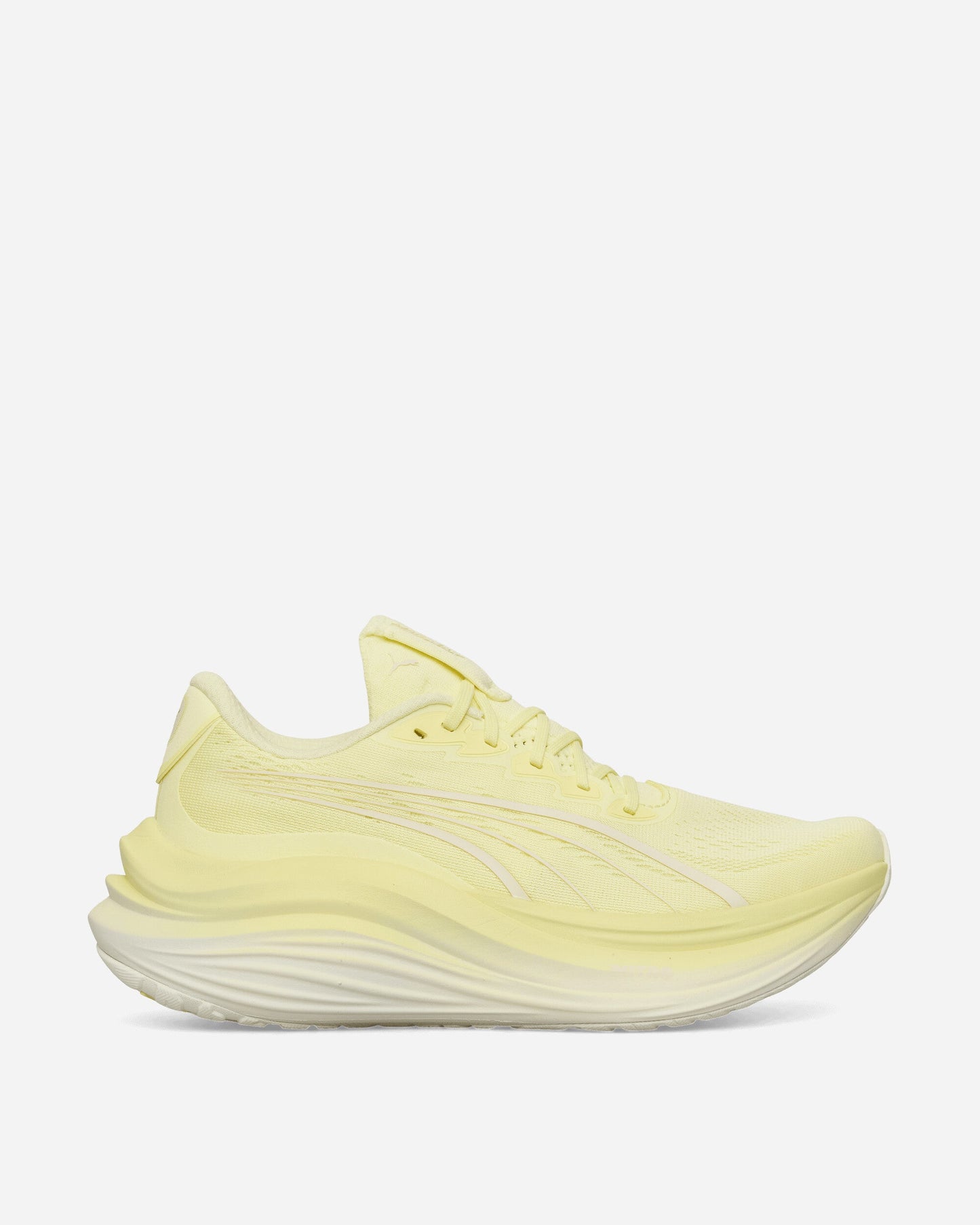 Women's MagMax NITRO Sneakers Gold Moon