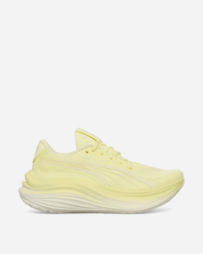 Women's MagMax NITRO Sneakers Gold Moon