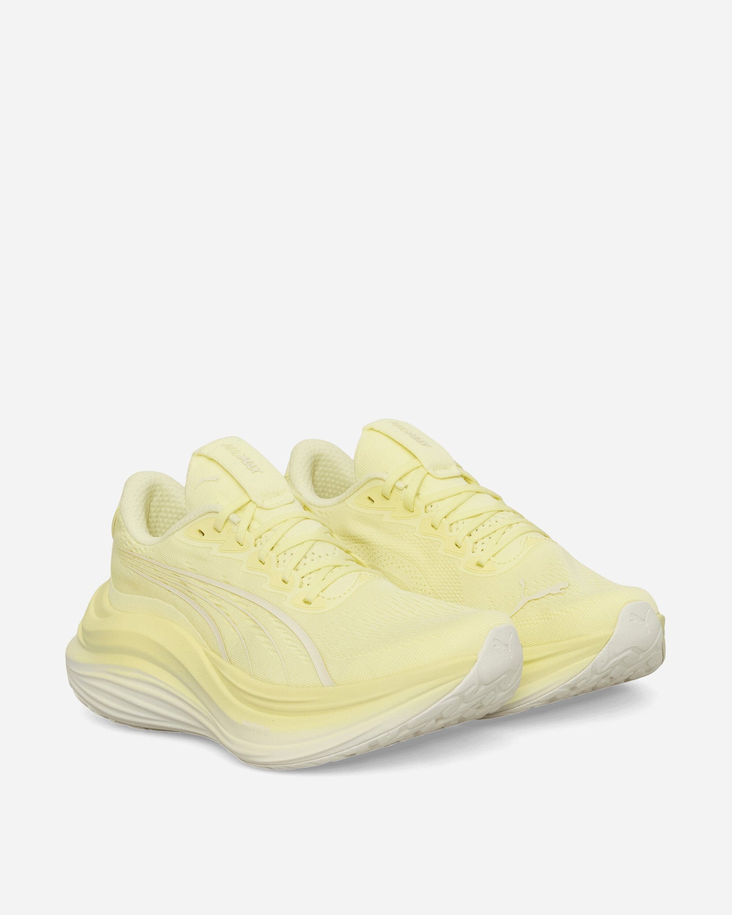 Women's MagMax NITRO Sneakers Gold Moon