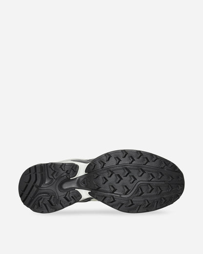 XT-Whisper Sneakers Black / Silver / Vanilla Ice