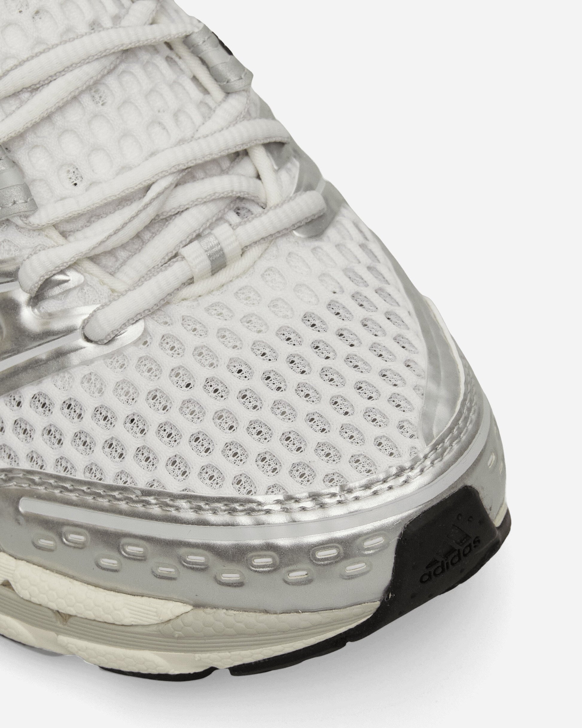 Adistar Control 5 Sneakers Silver Metallic / Grey One / Core Black