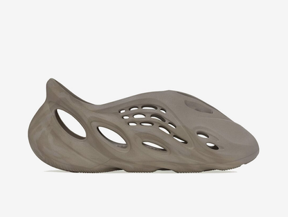 Yeezy Foam RNNR Stone Sage